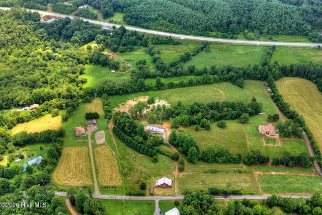 2125 Shady Grove Road, Murphy, NC 28906