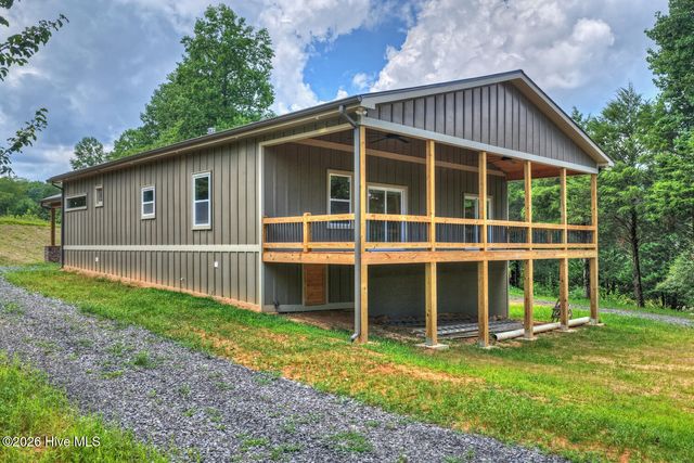 2125 Shady Grove Road, Murphy, NC 28906