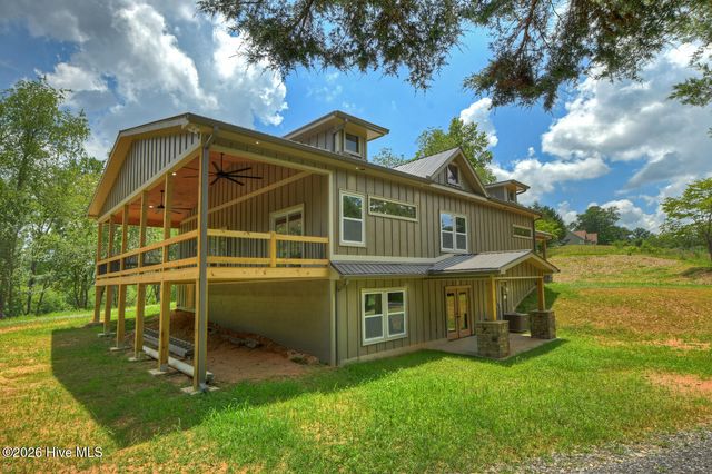 2125 Shady Grove Road, Murphy, NC 28906