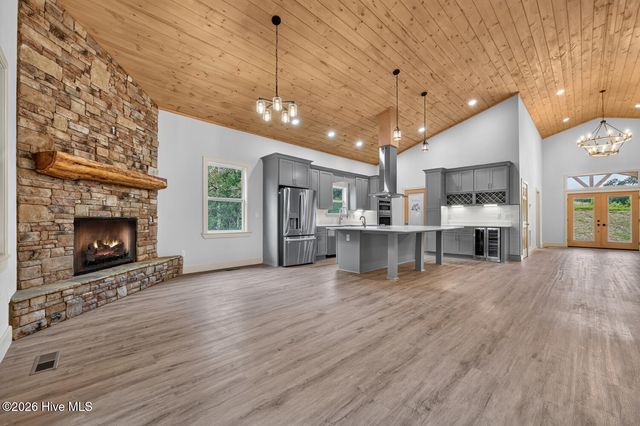 2125 Shady Grove Road, Murphy, NC 28906