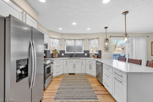 2225 Abbey Lane, Akron, OH 44319