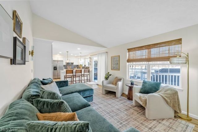 2225 Abbey Lane, Akron, OH 44319