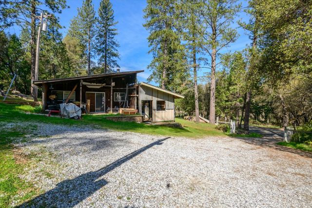 3640 Omo Ranch Rd, Somerset, CA 95684