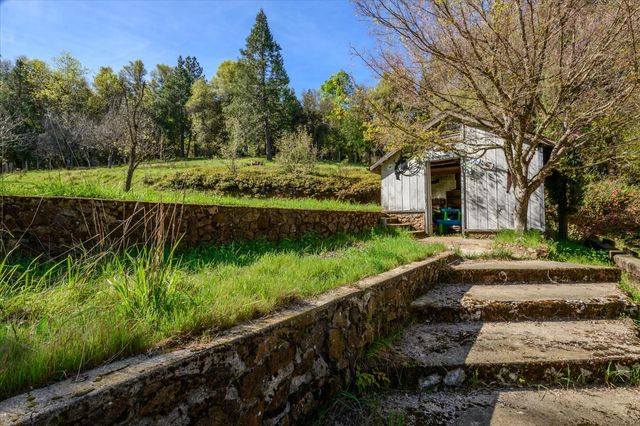 3640 Omo Ranch Rd, Somerset, CA 95684