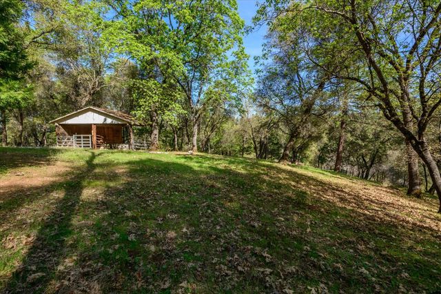 3640 Omo Ranch Rd, Somerset, CA 95684