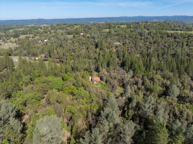 3640 Omo Ranch Rd, Somerset, CA 95684