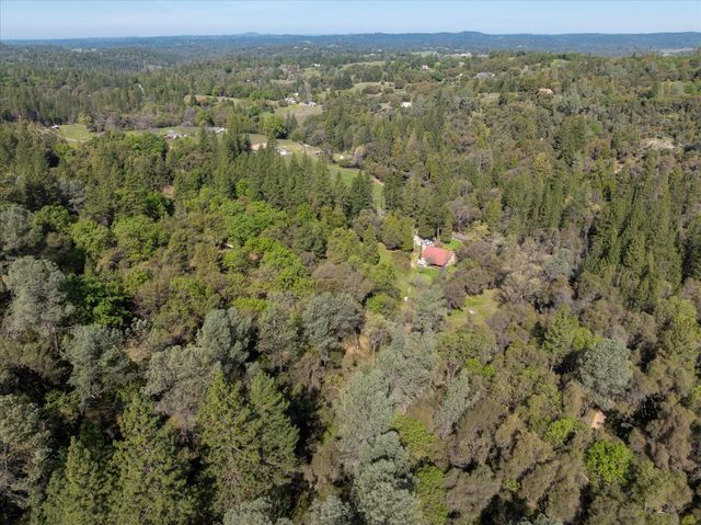 3640 Omo Ranch Rd, Somerset, CA 95684
