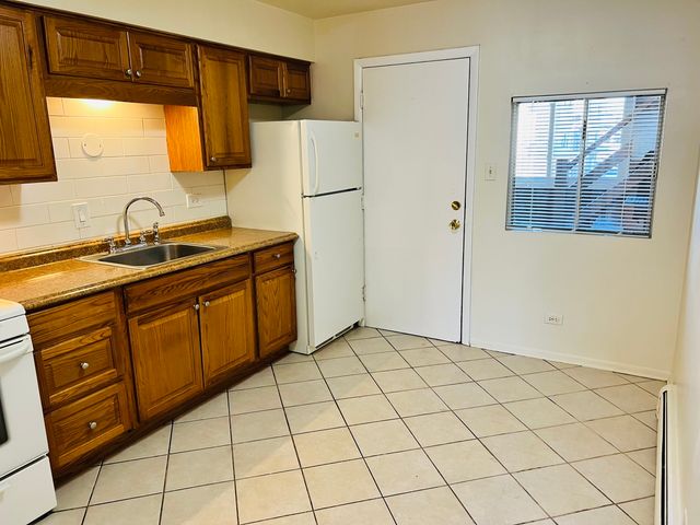 10376 Michael Todd Terrace G, Glenview, IL 60025