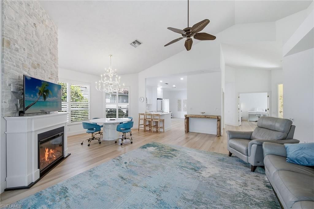 5900 Fountain DR, NAPLES, FL 34119 — photo 5