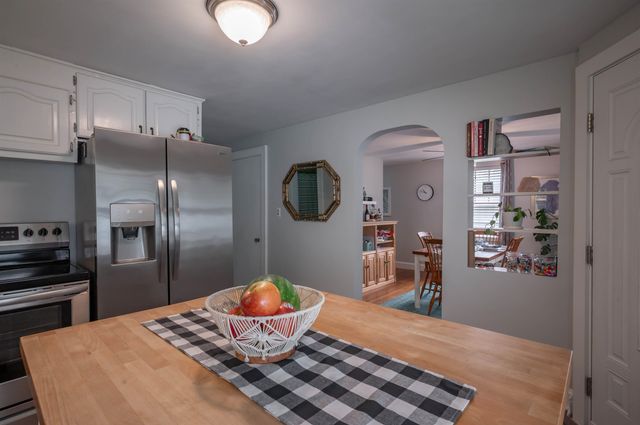 88 Newgate Circle, Manchester, NH 03102
