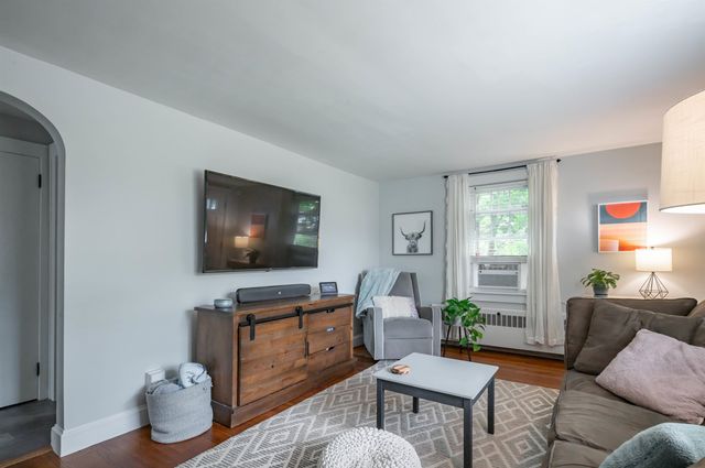 88 Newgate Circle, Manchester, NH 03102