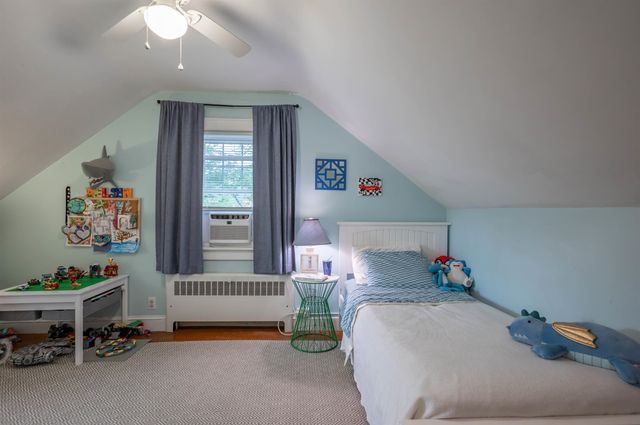 88 Newgate Circle, Manchester, NH 03102
