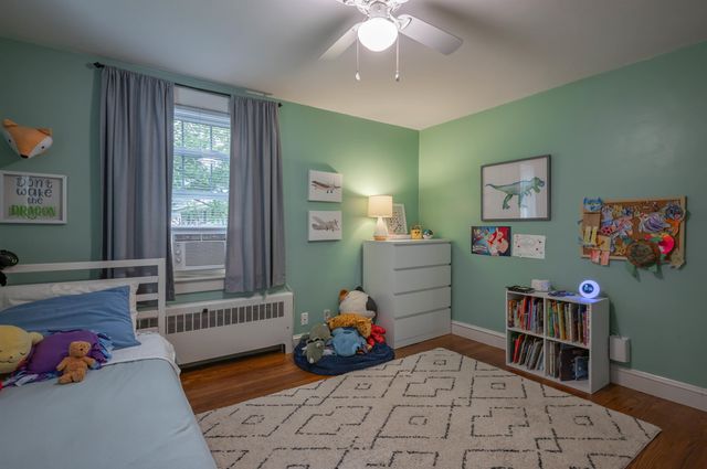 88 Newgate Circle, Manchester, NH 03102