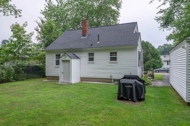 88 Newgate Circle, Manchester, NH 03102