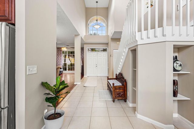 1030 Fairfax Circle W, Boynton Beach, FL 33436