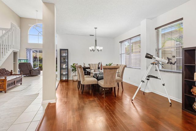 1030 Fairfax Circle W, Boynton Beach, FL 33436