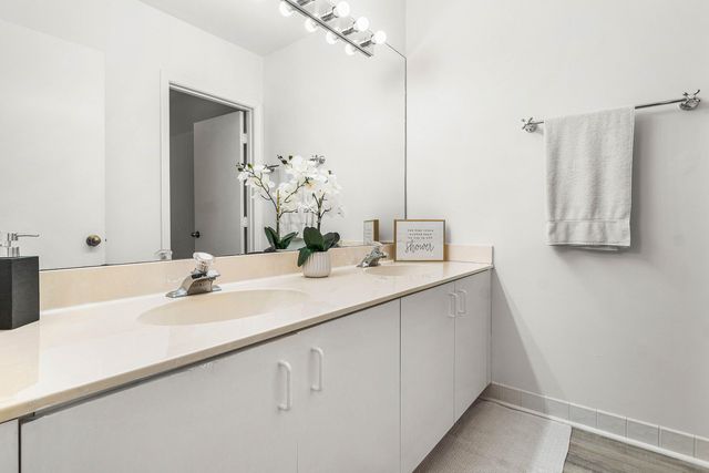 1030 Fairfax Circle W, Boynton Beach, FL 33436