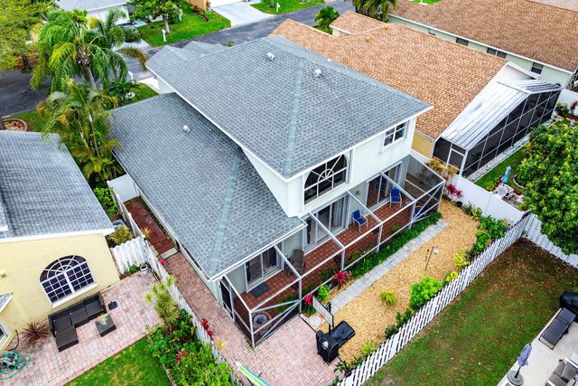 1030 Fairfax Circle W, Boynton Beach, FL 33436