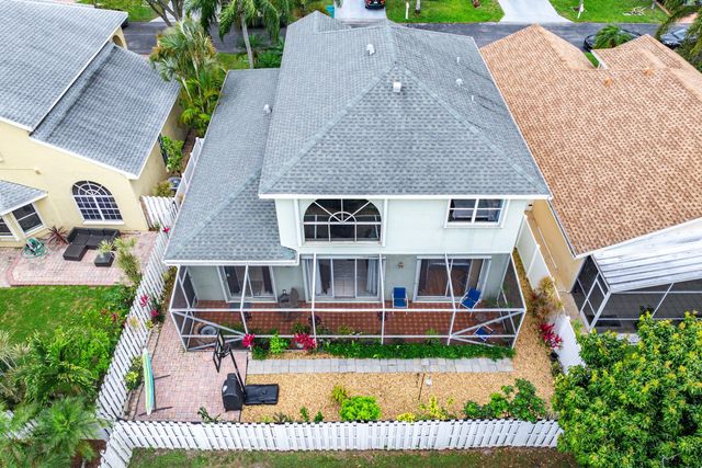 1030 Fairfax Circle W, Boynton Beach, FL 33436