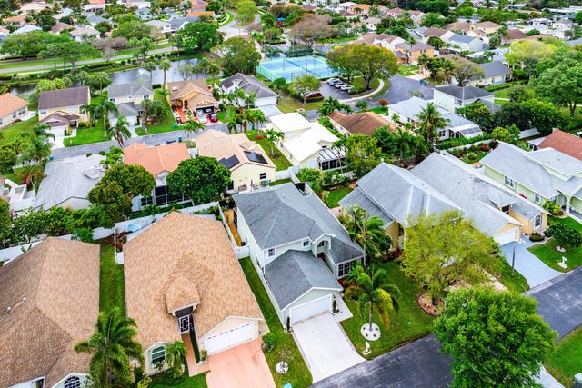 1030 Fairfax Circle W, Boynton Beach, FL 33436