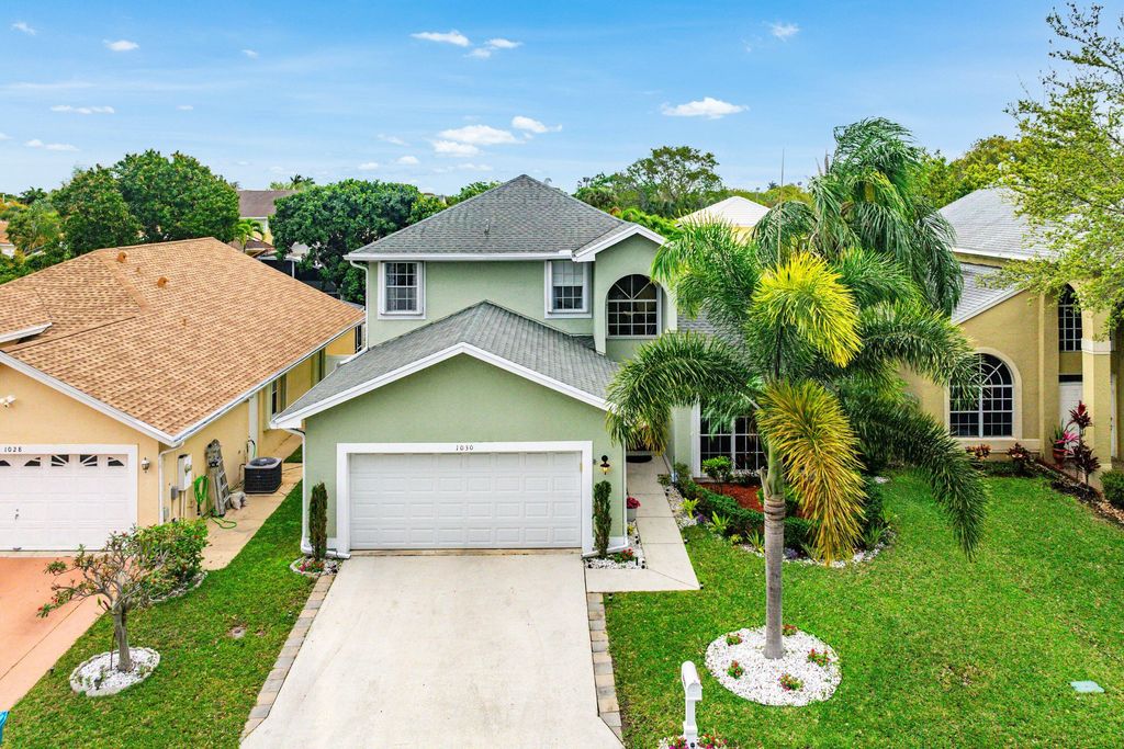 1030 Fairfax Circle W, Boynton Beach, FL 33436