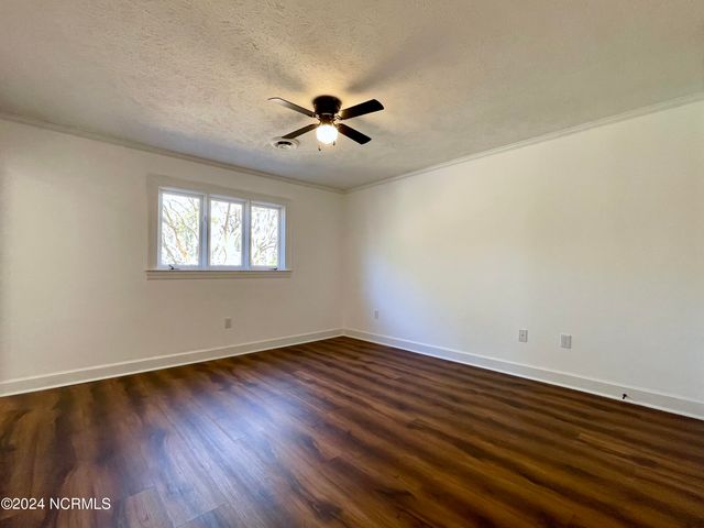 407 W College Street A, Whiteville, NC 28472