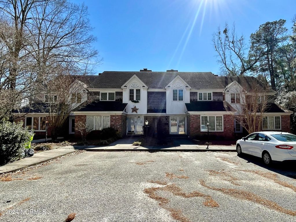 407 W College Street A, Whiteville, NC 28472