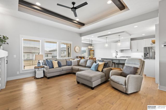 18503 Locust Street, Elkhorn, NE 68022