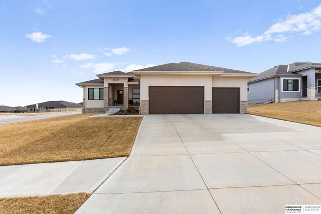 18503 Locust Street, Elkhorn, NE 68022