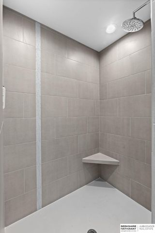 18503 Locust Street, Elkhorn, NE 68022