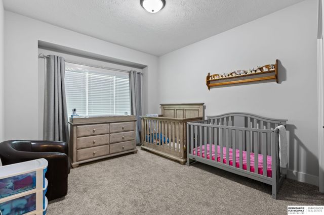 18503 Locust Street, Elkhorn, NE 68022