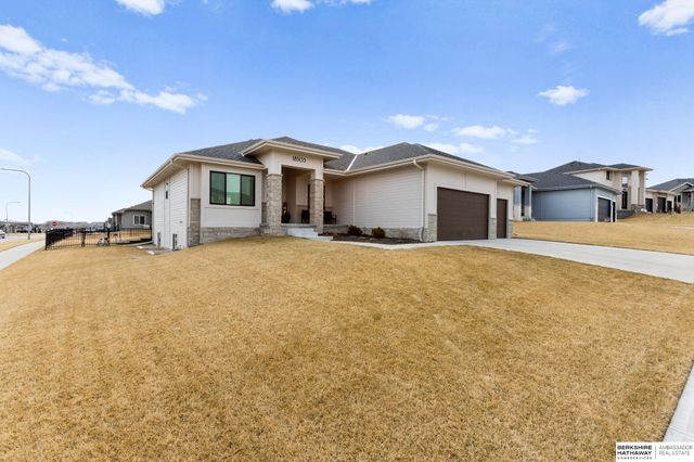 18503 Locust Street, Elkhorn, NE 68022