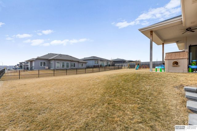 18503 Locust Street, Elkhorn, NE 68022