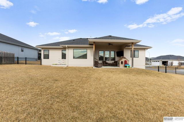 18503 Locust Street, Elkhorn, NE 68022