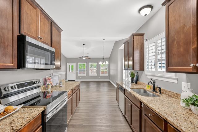 2362 Concord Mill Dr, Smyrna, TN 37167