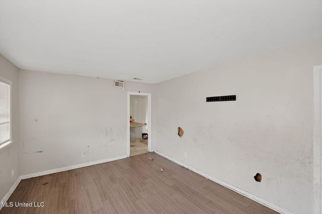 444 Mcdowell Park Circle, Jackson, MS 39204