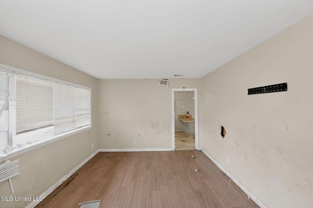 444 Mcdowell Park Circle, Jackson, MS 39204