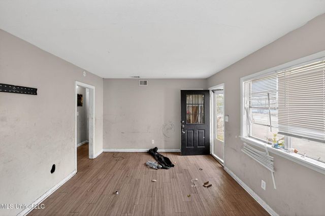 444 Mcdowell Park Circle, Jackson, MS 39204