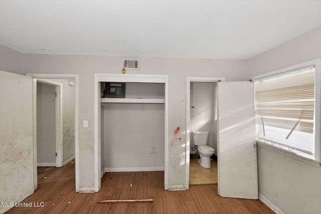 444 Mcdowell Park Circle, Jackson, MS 39204