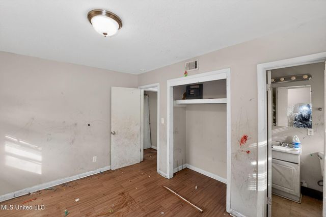 444 Mcdowell Park Circle, Jackson, MS 39204