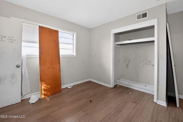 444 Mcdowell Park Circle, Jackson, MS 39204