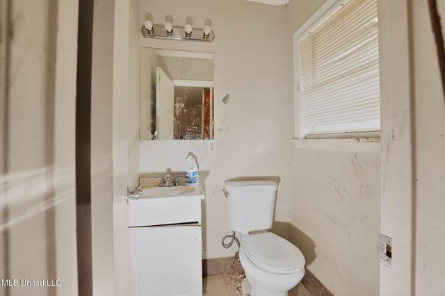 444 Mcdowell Park Circle, Jackson, MS 39204