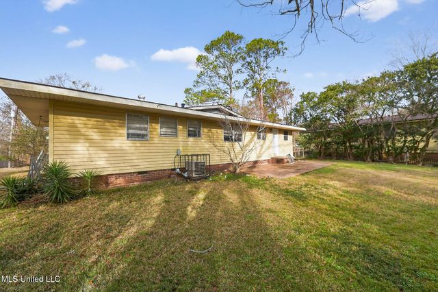 444 Mcdowell Park Circle, Jackson, MS 39204