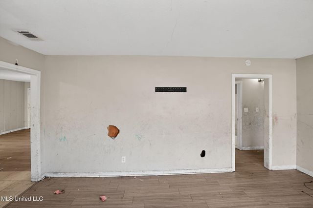 444 Mcdowell Park Circle, Jackson, MS 39204