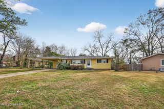 444 Mcdowell Park Circle, Jackson, MS 39204