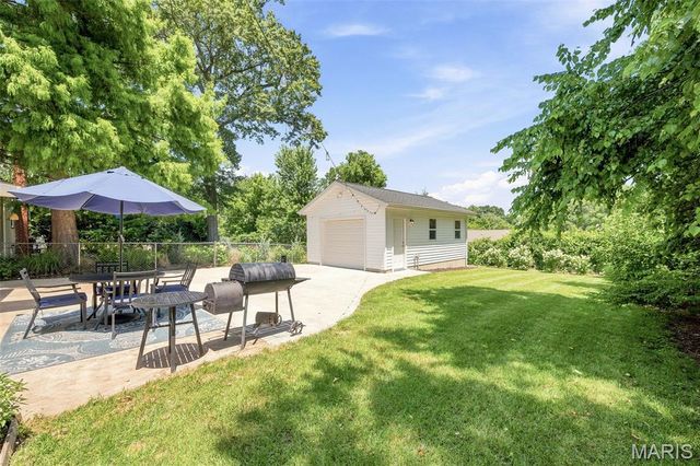 304 Caroline Avenue, St Louis, MO 63122
