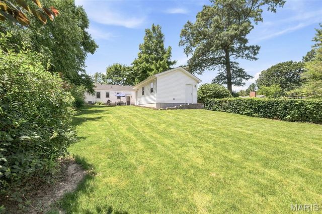 304 Caroline Avenue, St Louis, MO 63122