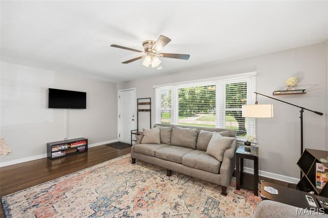 304 Caroline Avenue, St Louis, MO 63122