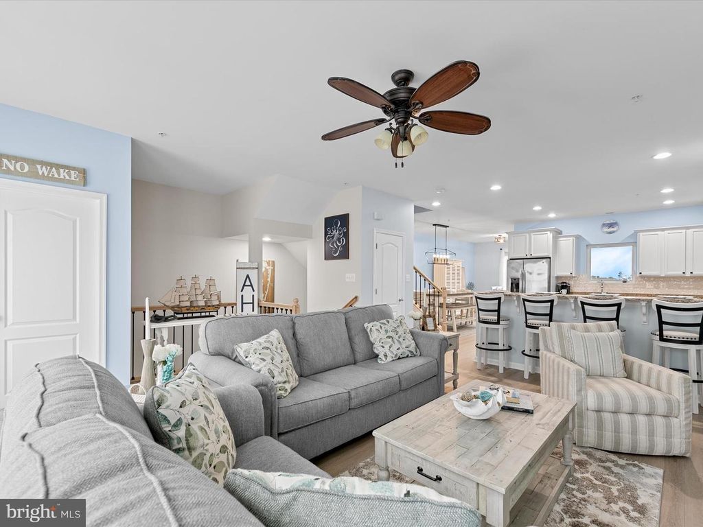 Image 10 of property listing at 12909 SAND BAR LN #5, Ocean City, MD 21842