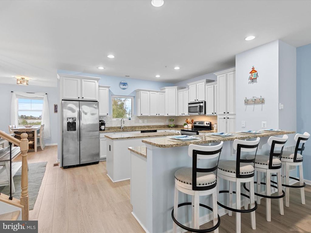 Image 13 of property listing at 12909 SAND BAR LN #5, Ocean City, MD 21842